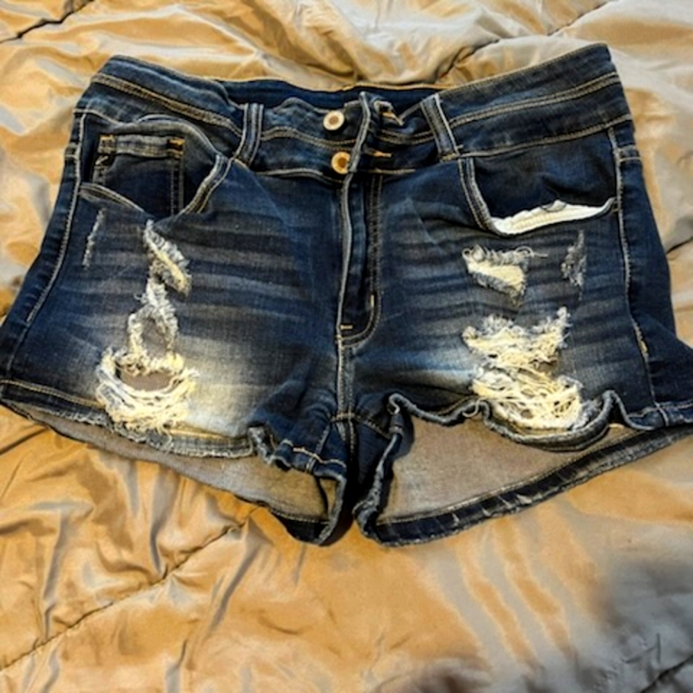 Kencan Shorts 29